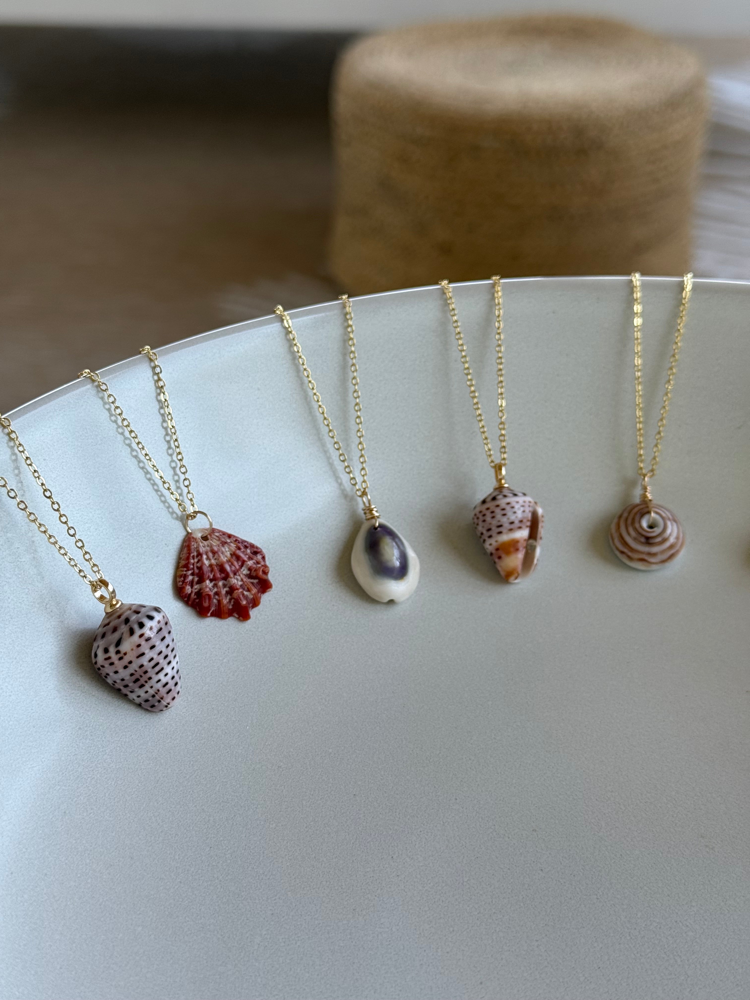 *NEW* Adjustable shell necklaces