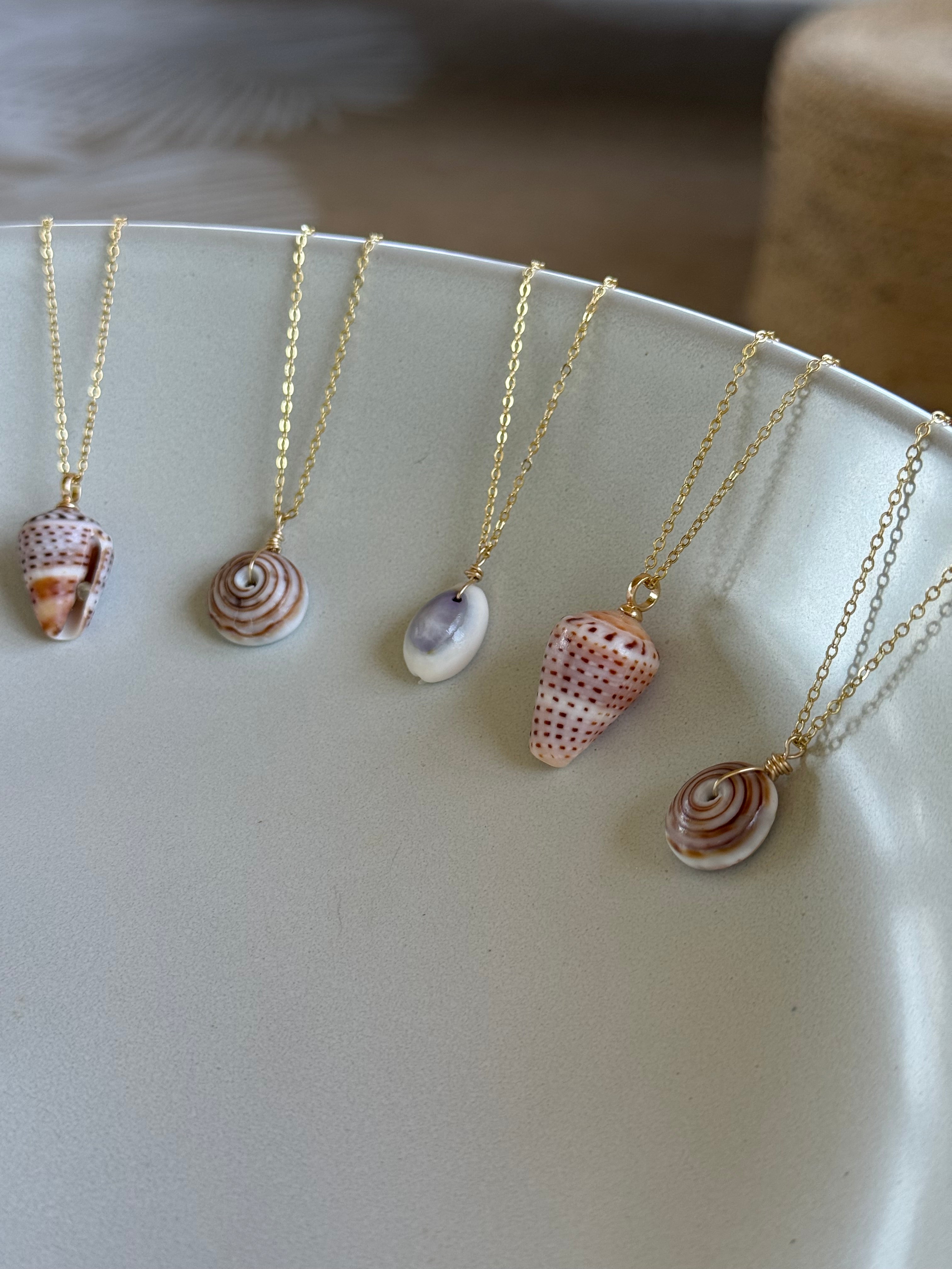 *NEW* Adjustable shell necklaces
