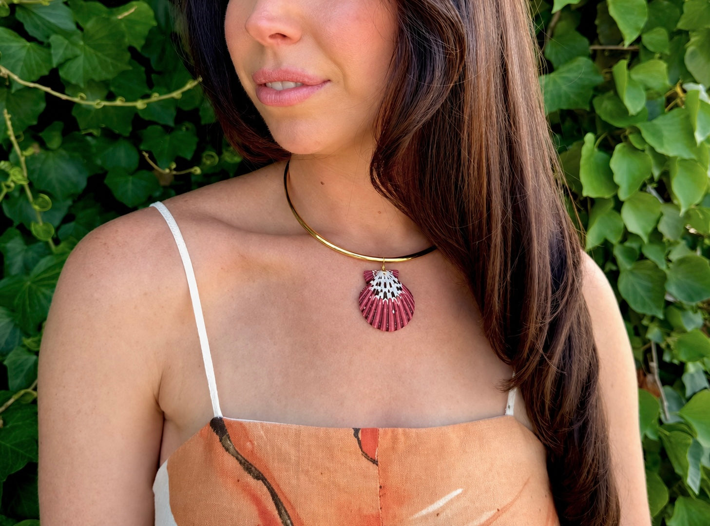 Scallop Shell Collar Necklace