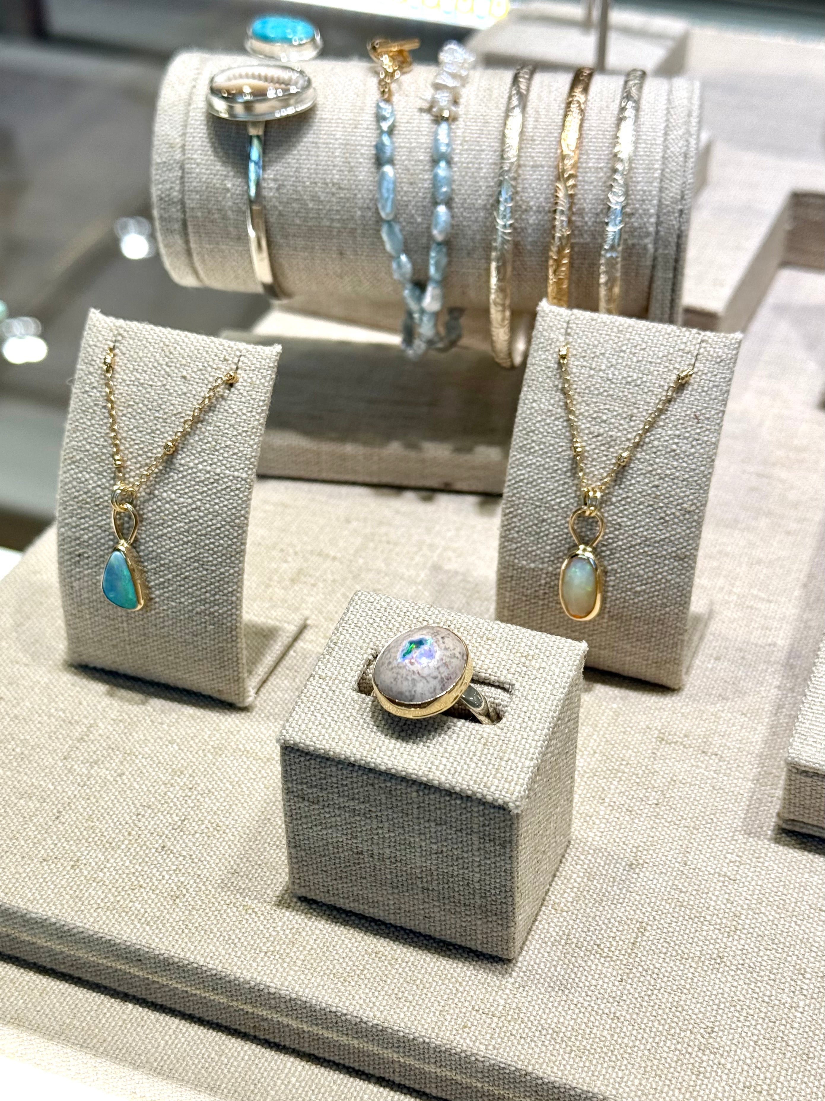 *NEW* 14K Australian Opal Necklace