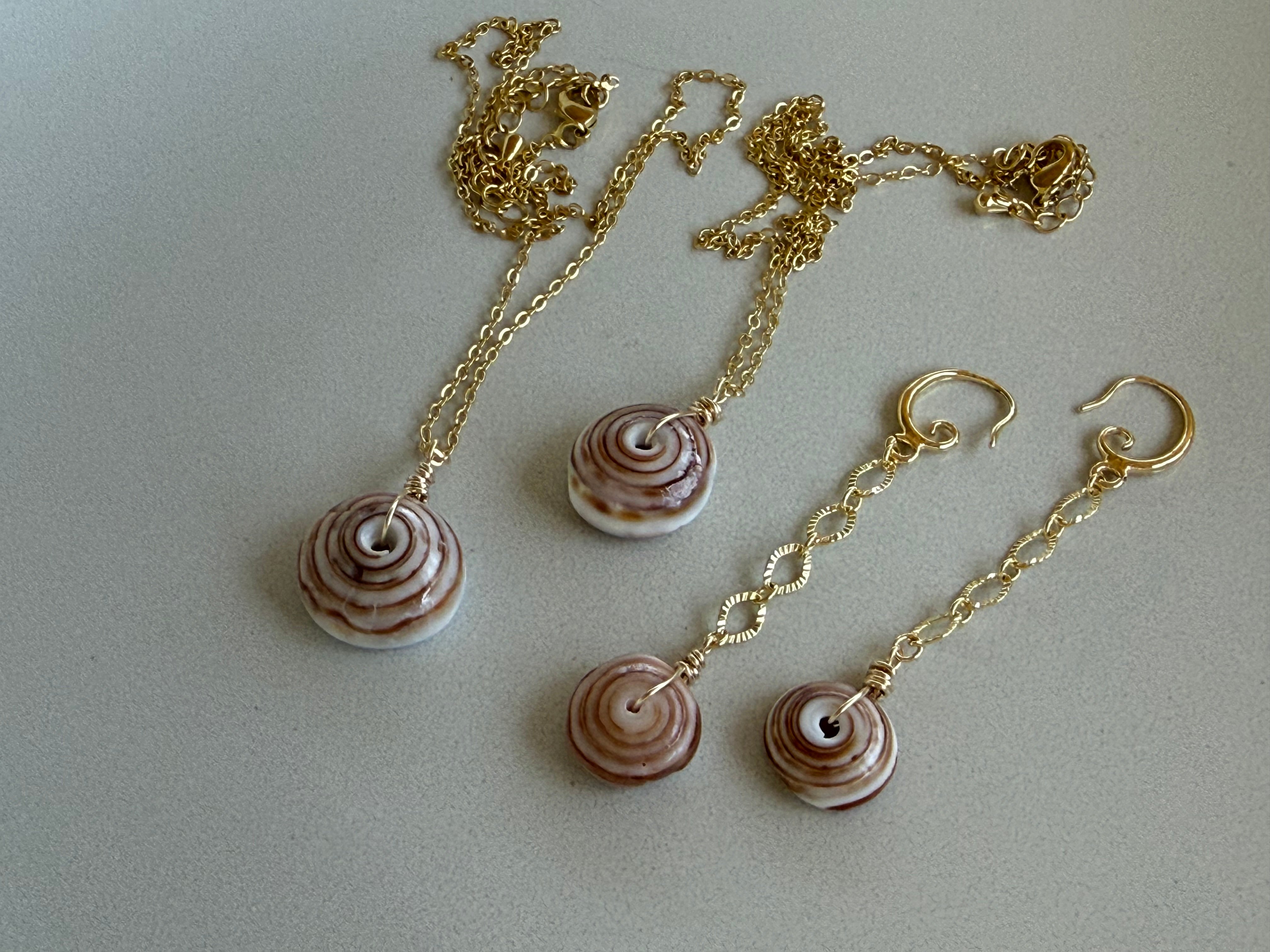 *NEW* Dangle Shell Earrings