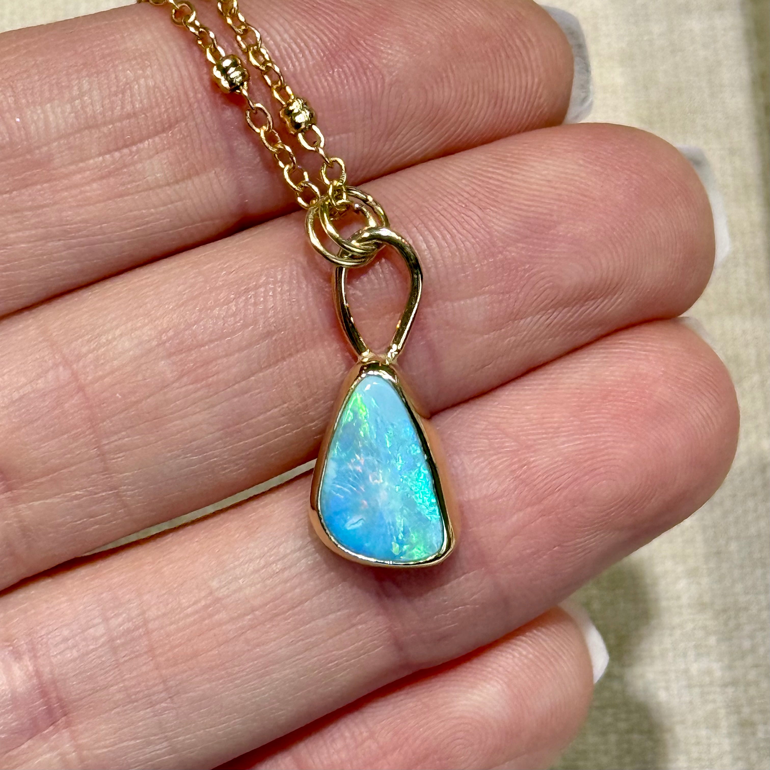 *NEW* 14K Australian Opal Necklace