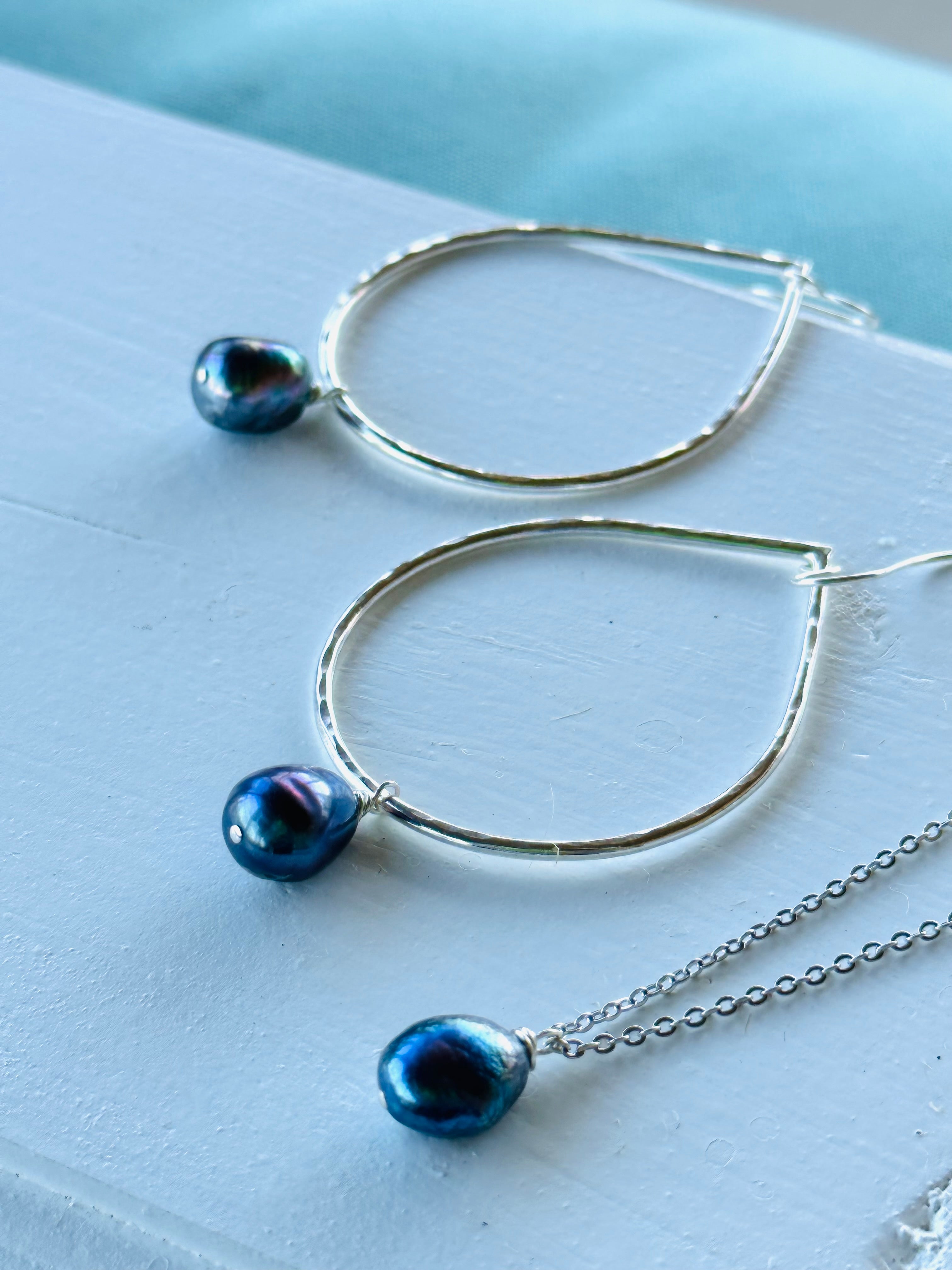 Tahitian Pearl Teardrop Earrings